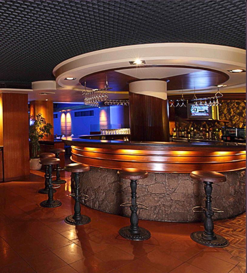 The Royal Orchid Hotel, Chembur Bombay Esterno foto