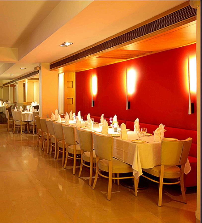 The Royal Orchid Hotel, Chembur Bombay Esterno foto