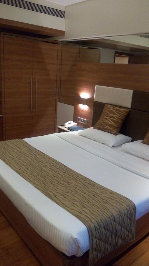 The Royal Orchid Hotel, Chembur Bombay Esterno foto