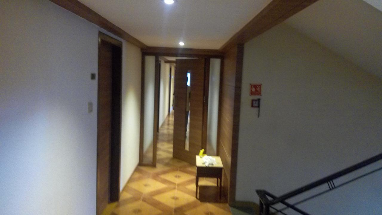 The Royal Orchid Hotel, Chembur Bombay Esterno foto