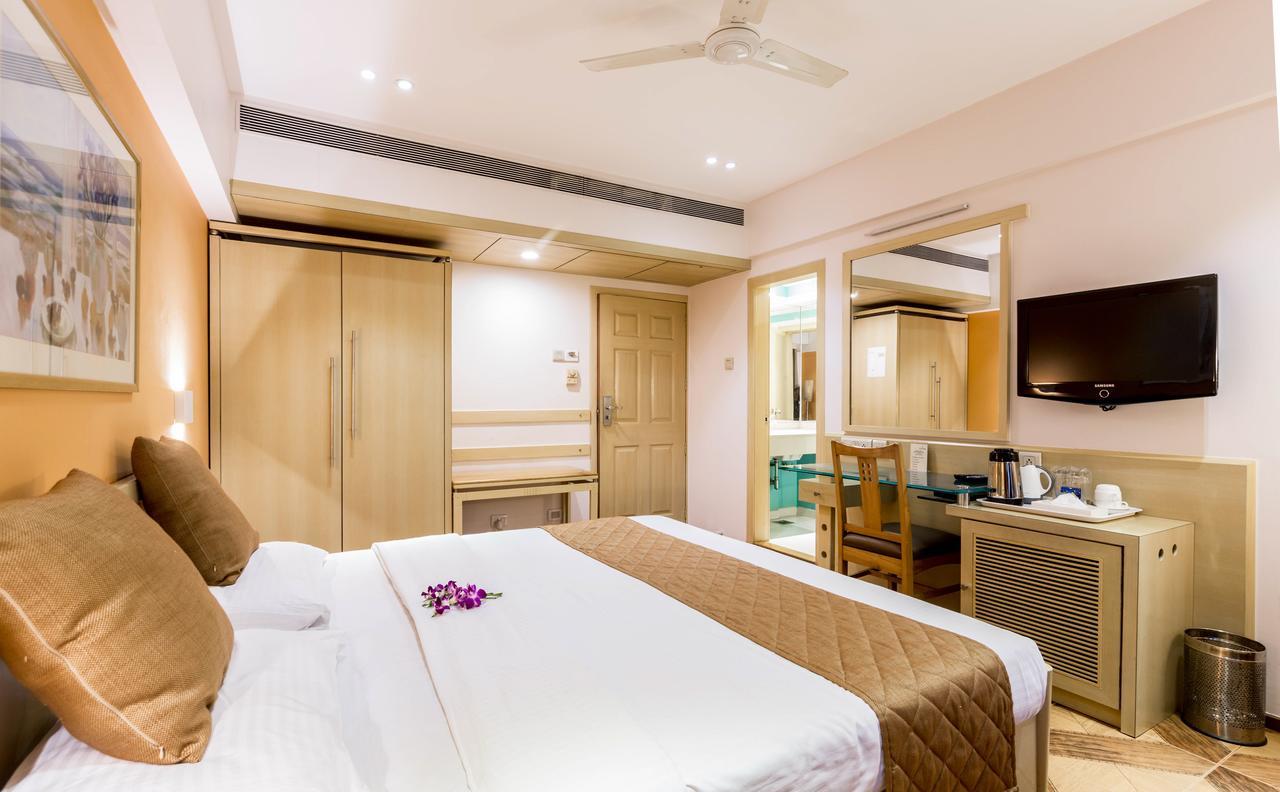 The Royal Orchid Hotel, Chembur Bombay Esterno foto